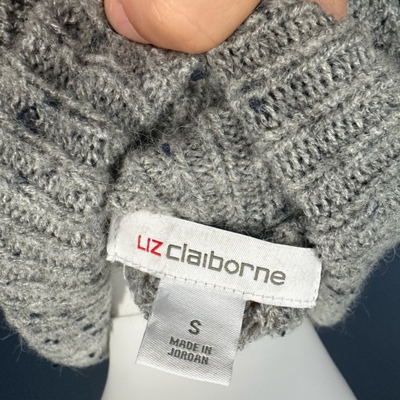 Liz Claiborne grey turtleneck sweater NWOT - Picture 2 of 3